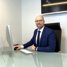 Acercar imagen: Jose Manuel Hernández Graff, Médico estético Salamanca