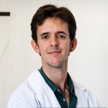 Acercar imagen: Hugo Esteban Espinosa, Cirujano plástico Valencia