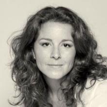 Acercar imagen: Maria Rosa Martinez Gonzalez-Escalada, Cirujano plástico Granada