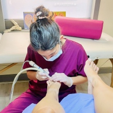 Acercar imagen: Anabel Fernández León, Podólogo Vielha/Viella