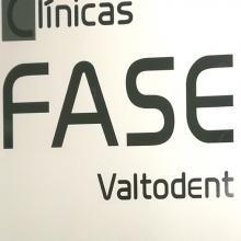 Acercar imagen: Emilio Fariñas Fernández, Dentista Fuente El Saz de Jarama