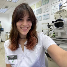 Acercar imagen: Perla de los Santos Barbeito, Óptico Barcelona