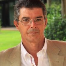 Acercar imagen: Fco. Javier Molins Gascó, Dentista Barcelona