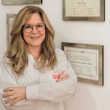 Acercar imagen: Zenia Flores De Apodaca, Médico de familia Denia
