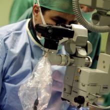 Acercar imagen: Rafael Martinez-Costa, Oftalmólogo Catarroja