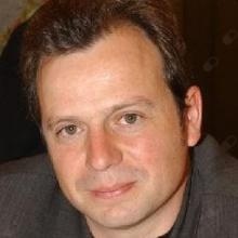 Acercar imagen: Fidel Fernández Quesada, Angiólogo y cirujano vascular Granada