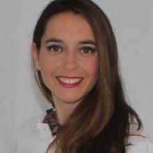 Acercar imagen: Pilar Martín Balbuena, Dentista Alcala de Guadaira