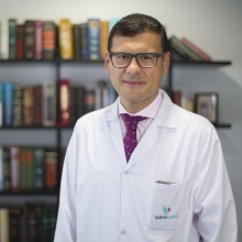 Acercar imagen: José Altamirano, Médico general Barcelona