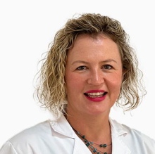Acercar imagen: Annalene Rahbari, Médico estético Fuengirola