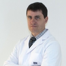 Acercar imagen: Marcos Álvarez Fischer, Oftalmólogo Martorell