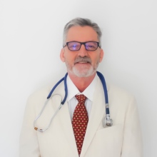 Acercar imagen: Augusto César Pérez Vieira, Homeópata Valencia