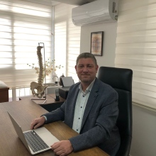 Resmi büyüt: Hasan Kanyılmaz, Beyin Ve Sinir Cerrahisi İzmir