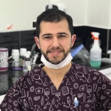 Resmi büyüt: Süleyman Tekinel, Diş Hekimi İzmir