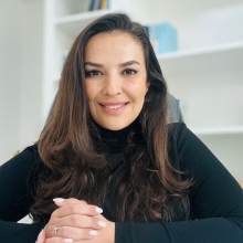 Resmi büyüt: Püren Akçalı Atik, Psikiyatri Adana