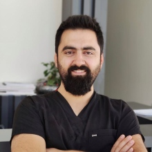 Resmi büyüt: Emrah Mansuroğlu, Ağız Diş Ve Çene Cerrahisi Ankara