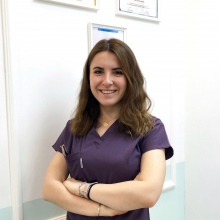 Resmi büyüt: Tutku Pınarlı Göktan, Diş Hekimi İzmir