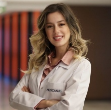 Resmi büyüt: İlayda Dal, Diş Hekimi Konak