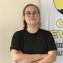 Resmi büyüt: Özgü İzel Özcan, Fizyoterapi Ve Rehabilitasyon Samsun