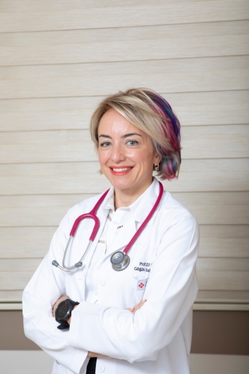 Ayşe Elif Küpeli-0