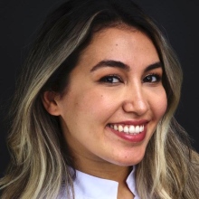 Resmi büyüt: Simge Ayazoğlu, Ortodonti Manisa