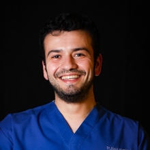 Resmi büyüt: Alptuğ Kendirci, Ağız Diş Ve Çene Cerrahisi Ankara