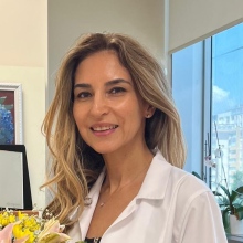 Resmi büyüt: Oya Yeşim Hacımustafaoğlu Utkan, Dermatoloji İstanbul