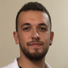 Resmi büyüt: Alper Tercan, Diş Hekimi İzmir