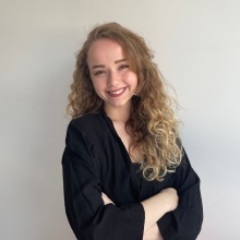 Resmi büyüt: Çisil Dinç, Psikolojik Danışma ve Rehberlik İzmir