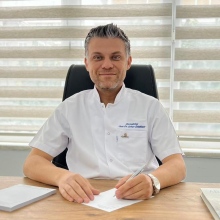 Resmi büyüt: Orhan Demirer, Dermatoloji İzmir