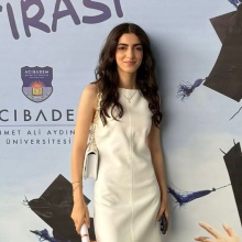 Resmi büyüt: Zeynep Cemre Özolcay, Diyetisyen Bakırköy