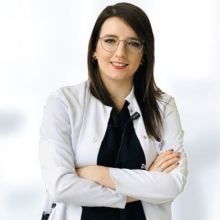 Resmi büyüt: Zerrin Önem Rıdvanoğlu, Diş Hekimi Ankara