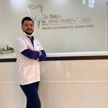 Resmi büyüt: Cemil Halbutoğulları, Diş Hekimi Hatay