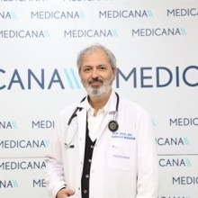 Resmi büyüt: Bülent Koçer, İç Hastalıkları Selçuklu