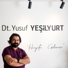 Resmi büyüt: Yusuf Yeşilyurt, Diş Hekimi Uşak