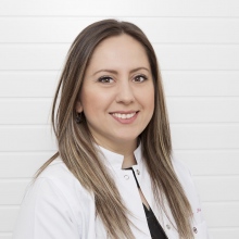 Resmi büyüt: Elçin Şüküroğlu, Protetik Diş Tedavisi Trabzon