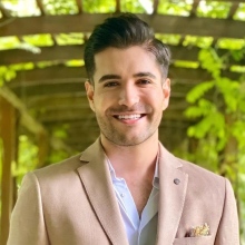 Resmi büyüt: Oben Karakuş, Plastik Rekonstrüktif Ve Estetik Cerrahi İzmir