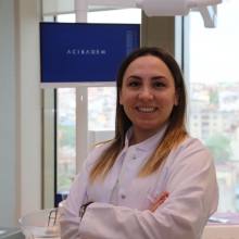 Resmi büyüt: Pelin Dülgeroğlu Karamık, Diş Hekimi Şişli