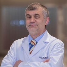 Resmi büyüt: Ayhan Karakullukcu, Diş Hekimi Ataşehir