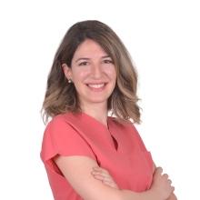 Resmi büyüt: İnci Öztürk, Çocuk Diş Hekimliği (Pedodonti) İzmir