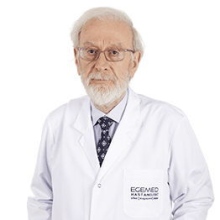 Resmi büyüt: Recep Sinan Akpınar, Kardiyoloji Kuşadası