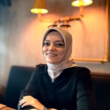 Resmi büyüt: Azize Tuna, Diş Hekimi Kocaeli