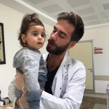 Resmi büyüt: Ahmet Timuçin Saatçi, Fizyoterapi Ve Rehabilitasyon İzmir