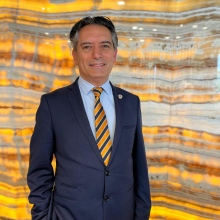 Resmi büyüt: Yalçın Genç, Diş Hekimi Çankaya