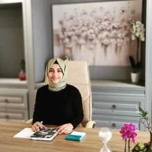 Resmi büyüt: Tuğba Ürkmez, Psikiyatri Kahramanmaraş