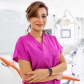 Funda Erciyas, Diş Hekimi İzmir