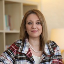 Resmi büyüt: Nesli Zağlı, Psikoloji İzmir