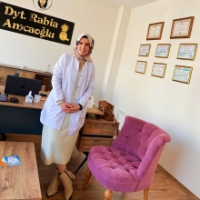 Resmi büyüt: Rabia Amcaoğlu, Diyetisyen İzmir