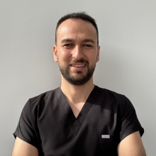 Resmi büyüt: Murat Sözer, Diş Hekimi Bursa