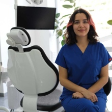 Resmi büyüt: Özgün Öztürk, Diş Hekimi Aydın