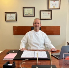 Resmi büyüt: Hakan Azap, Diş Hekimi Hatay